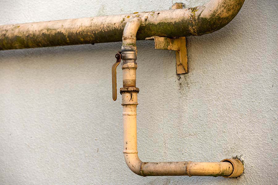 Guide to Maintaining Old Plumbing Pipes in Virginia Beach, VA